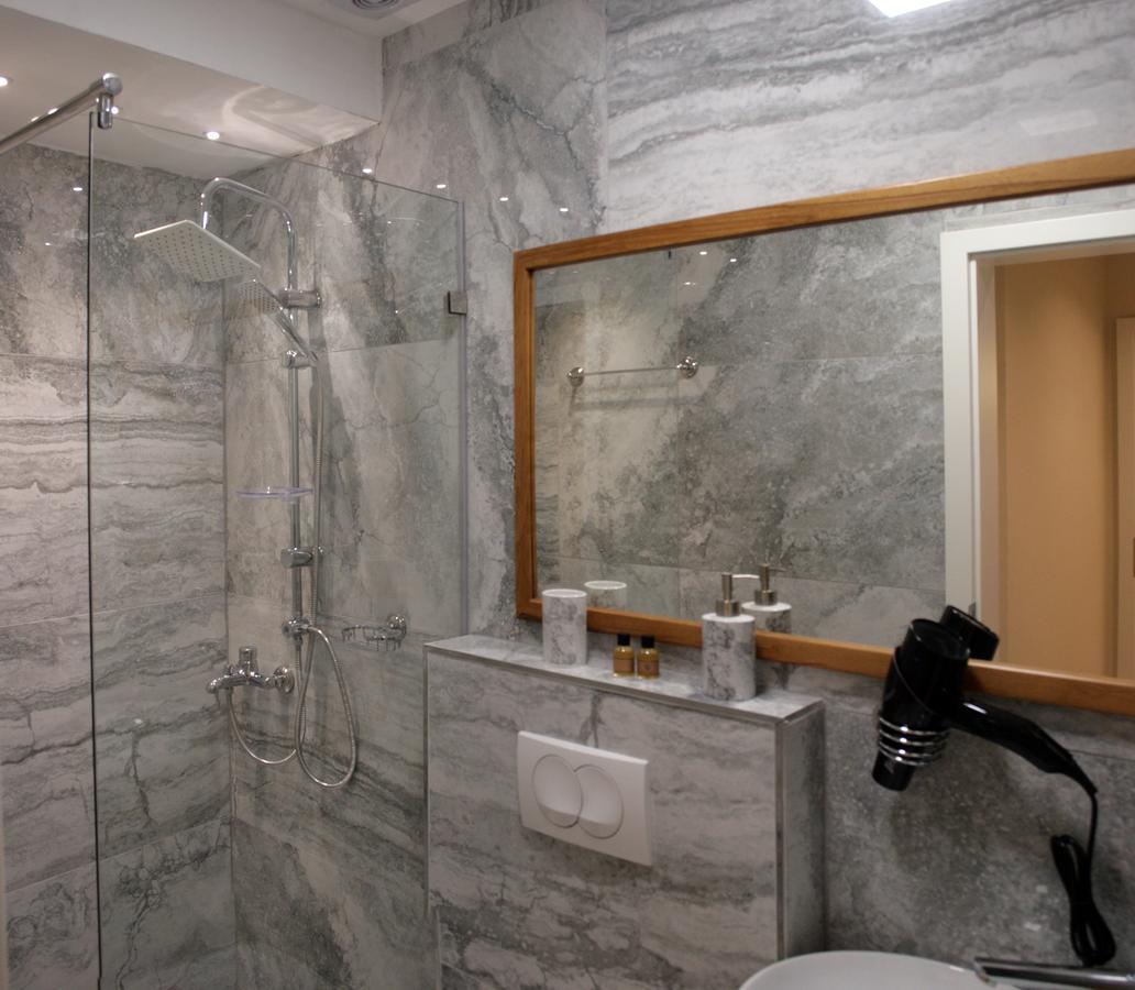 Saray Hotel Prizren Exterior photo