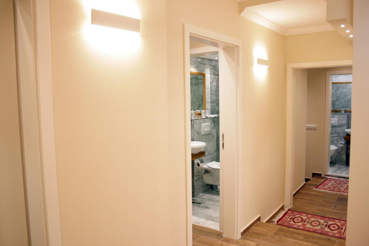 Saray Hotel Prizren Exterior photo