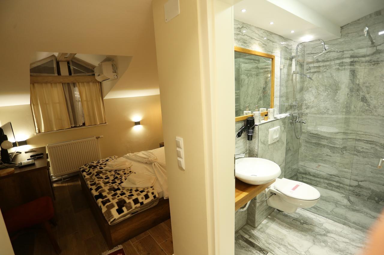 Saray Hotel Prizren Exterior photo