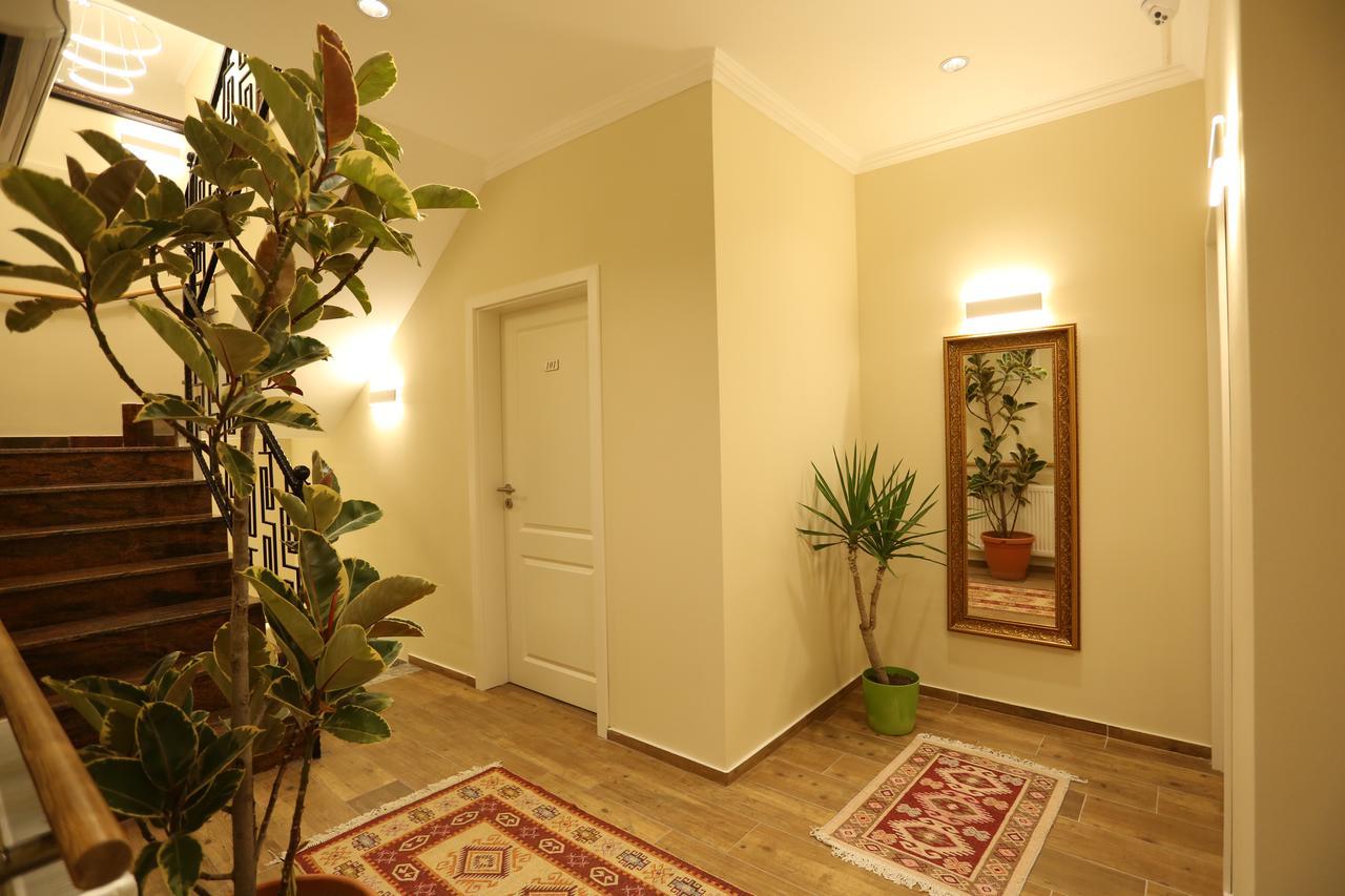 Saray Hotel Prizren Exterior photo