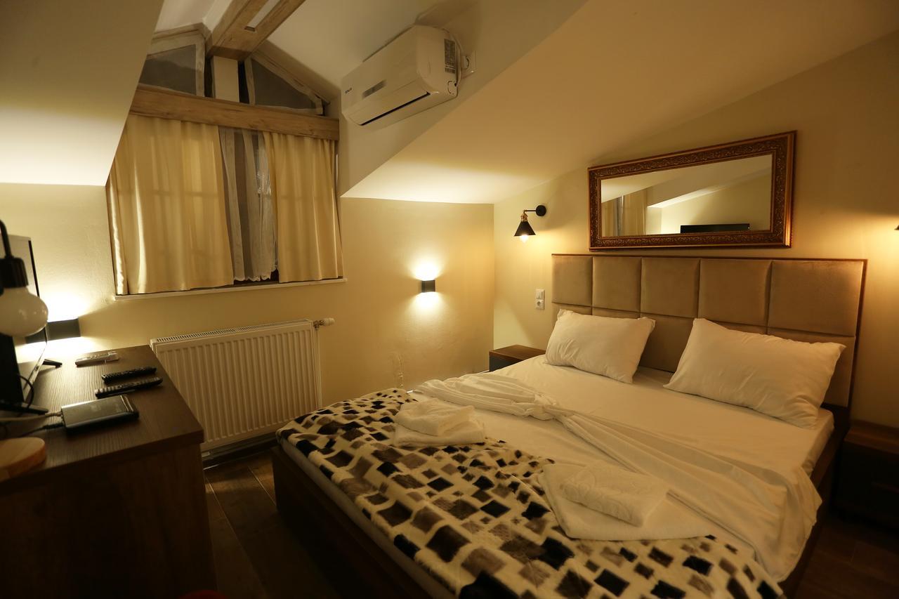Saray Hotel Prizren Exterior photo