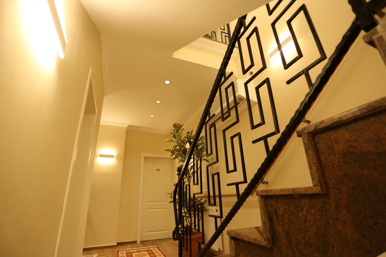 Saray Hotel Prizren Exterior photo