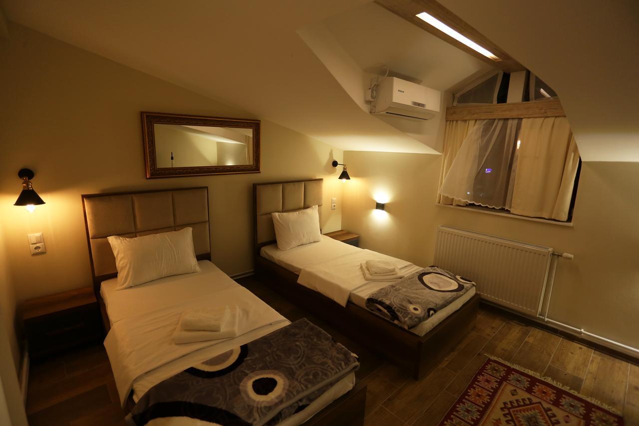 Saray Hotel Prizren Exterior photo