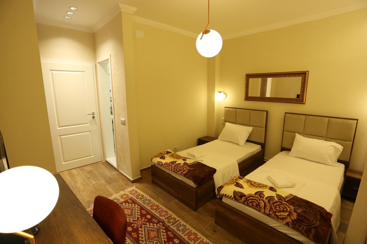 Saray Hotel Prizren Exterior photo